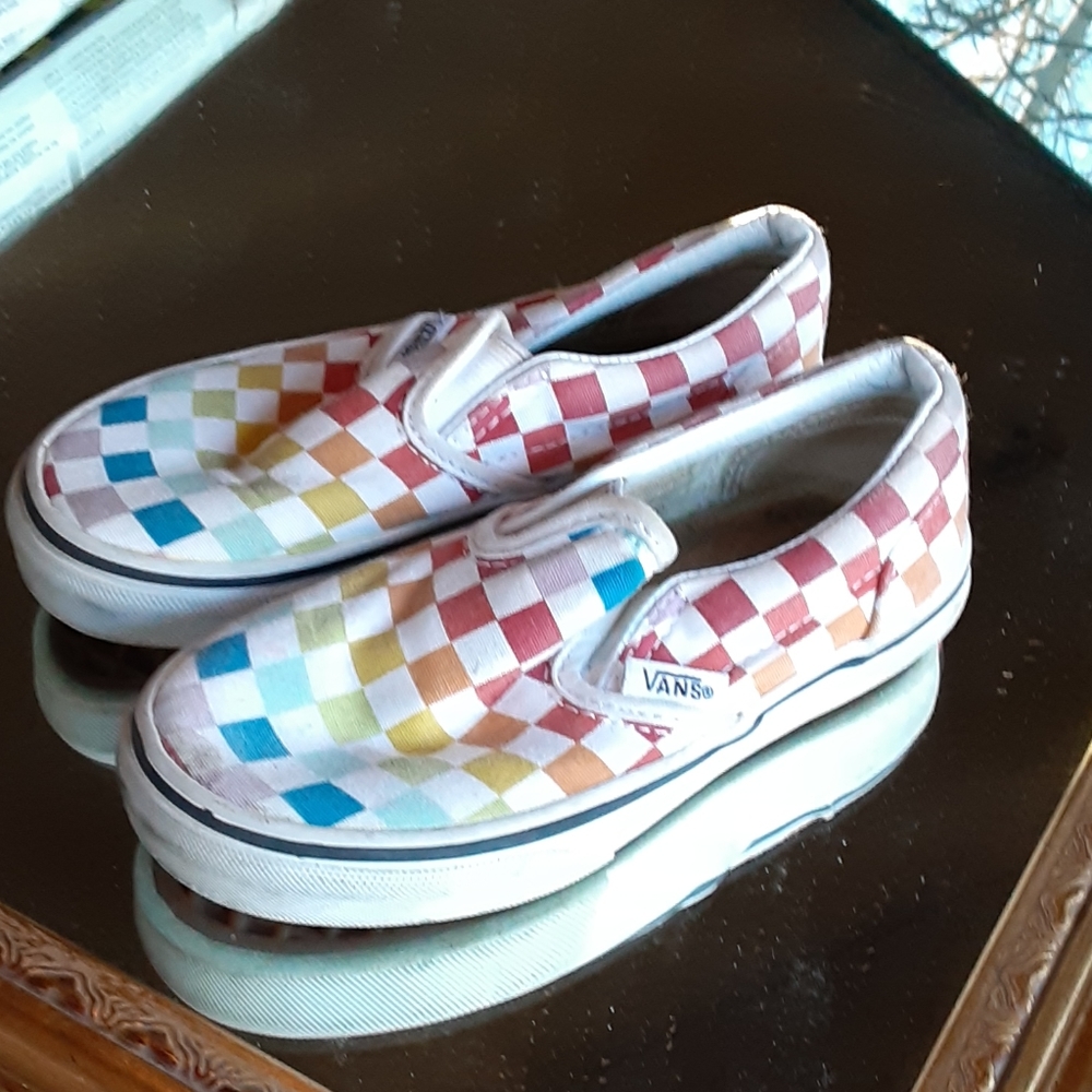 Shoes - Picture 4 of 6